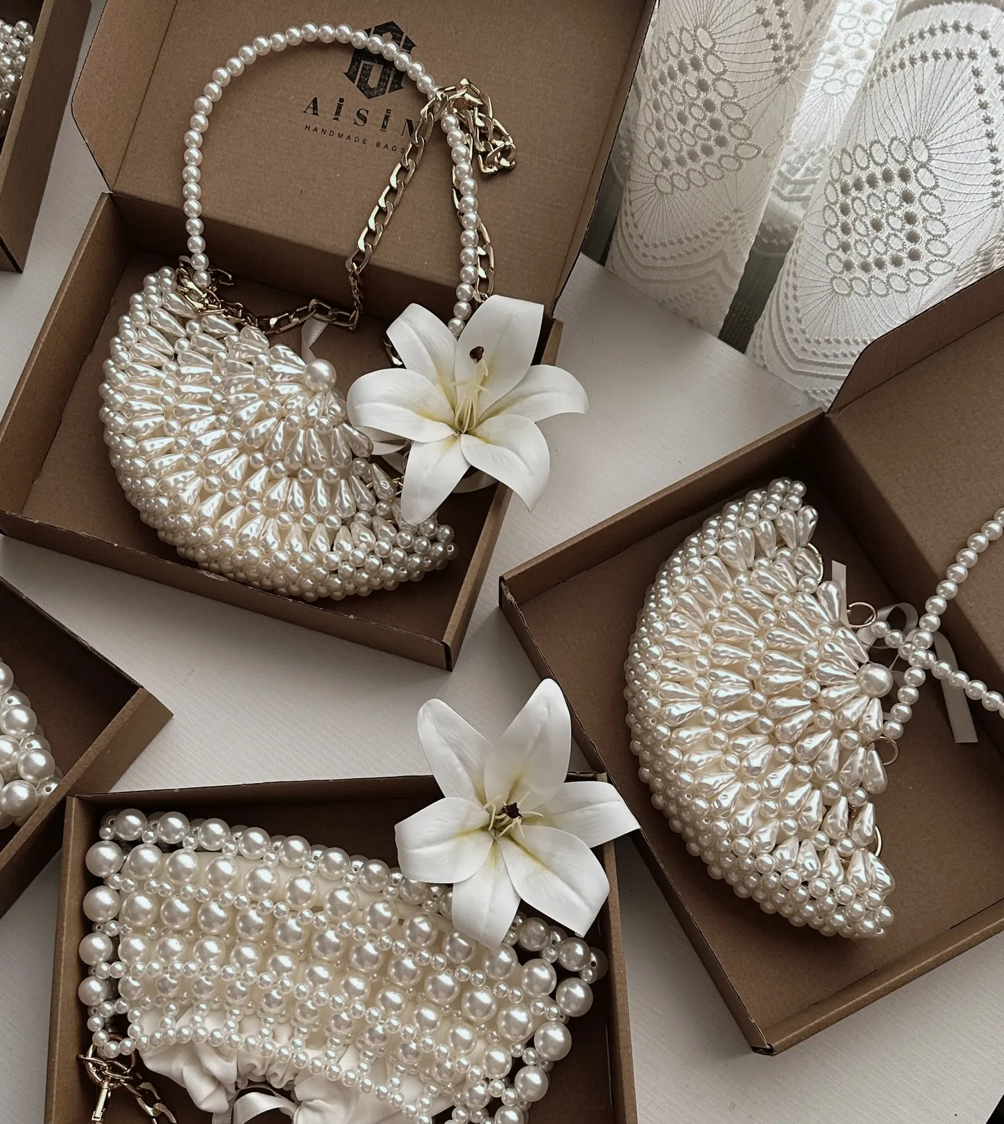 Aisin Pearl Bag